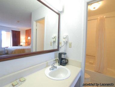 Super 8 Defuniak Springs Motel Buitenkant foto